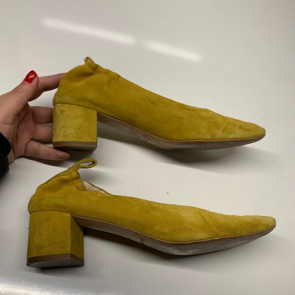 Everlane Shoes Everlane Women Size 75 Shoes Yellow Suede Low Heel